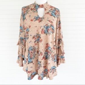 Floral ruffle sleeve tunic blouse Size Medium